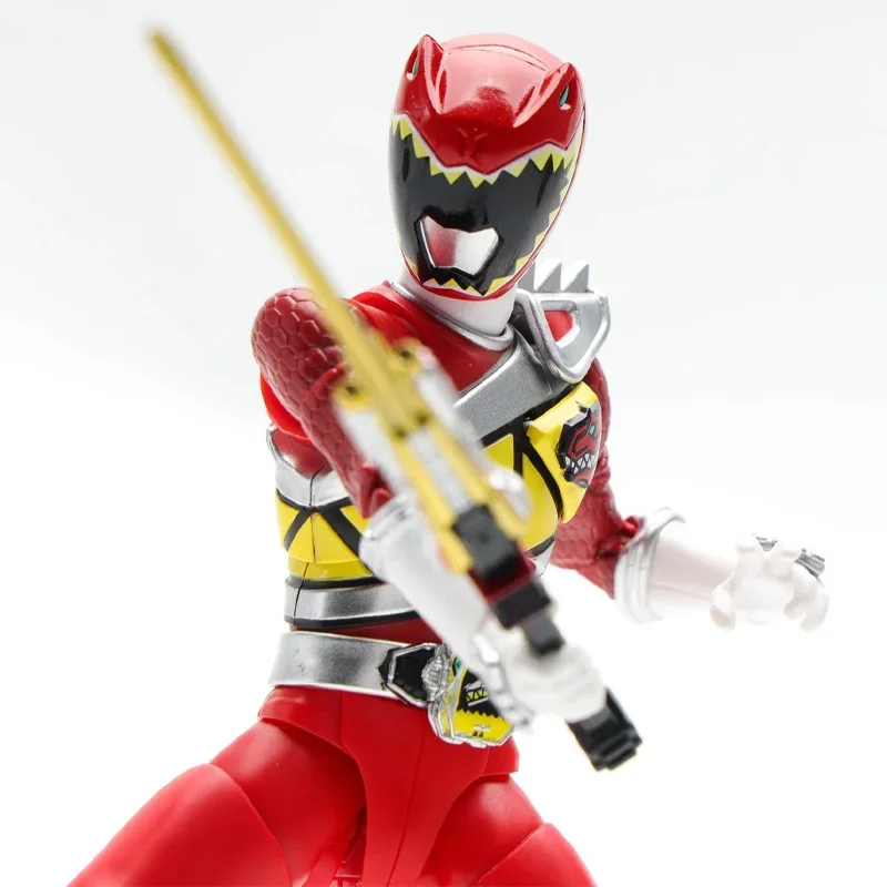 Bandai-Sentai Kyoryuger Figura Anime, original S.H.Figuarts Zyuden, Action Figure Vermelho Kyoryu, brinquedos de coleção, prenda para criança