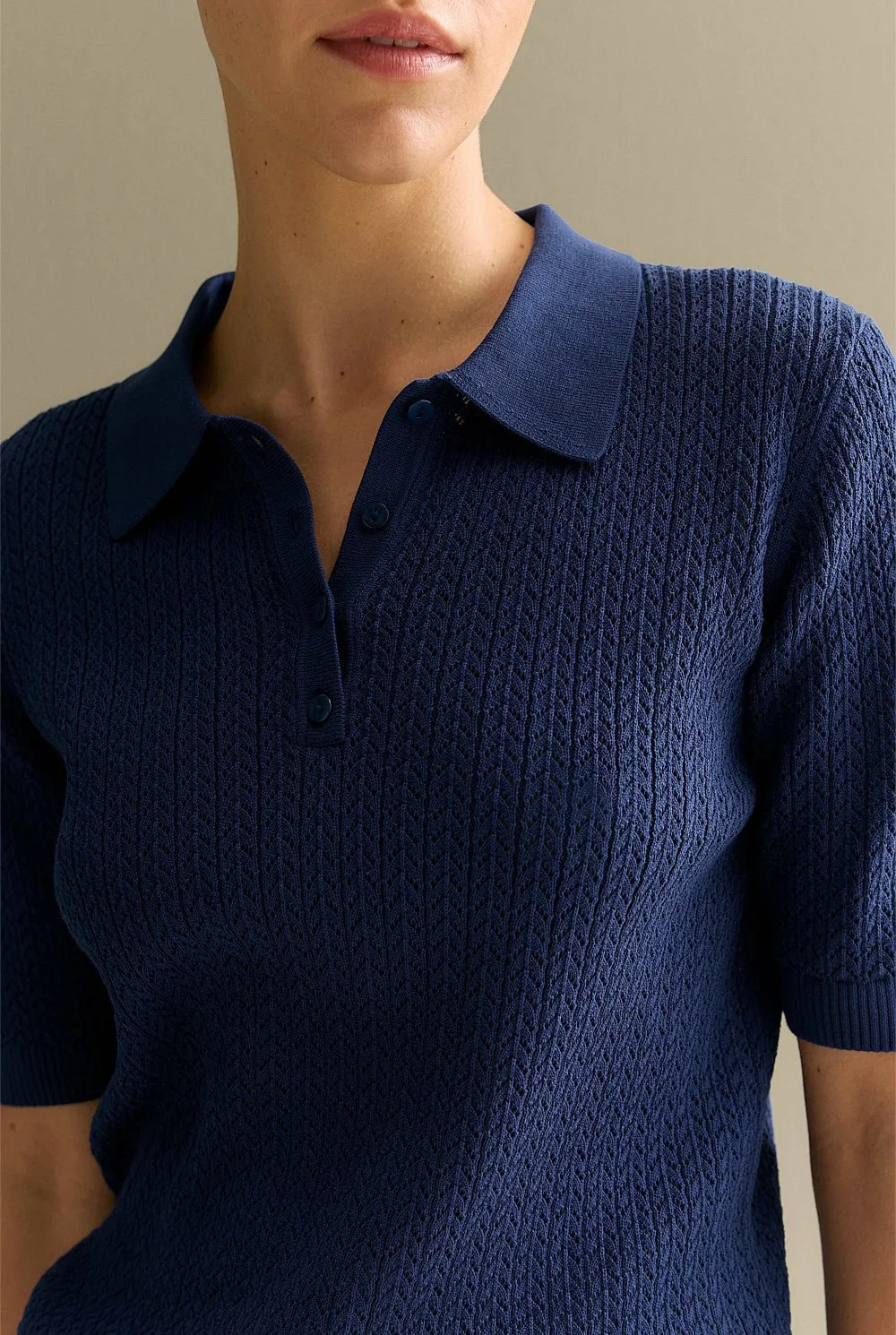 Women Solid Hollow Knitted T-shirt Short Sleeve Lady Elegant Loose Lapel Hot Tops 2026 Spring Summer Casual New Sweater Top 19 Sded102d1d7fb485988d7d46d2910443dt