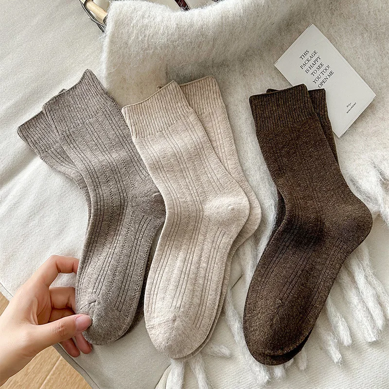 

6 Pairs 2025 Solid-Color Women's Mid-Calf Socks Fall Winter Thermal Cozy Grip Socks Woman School Warm Slouch Socks Wholesale