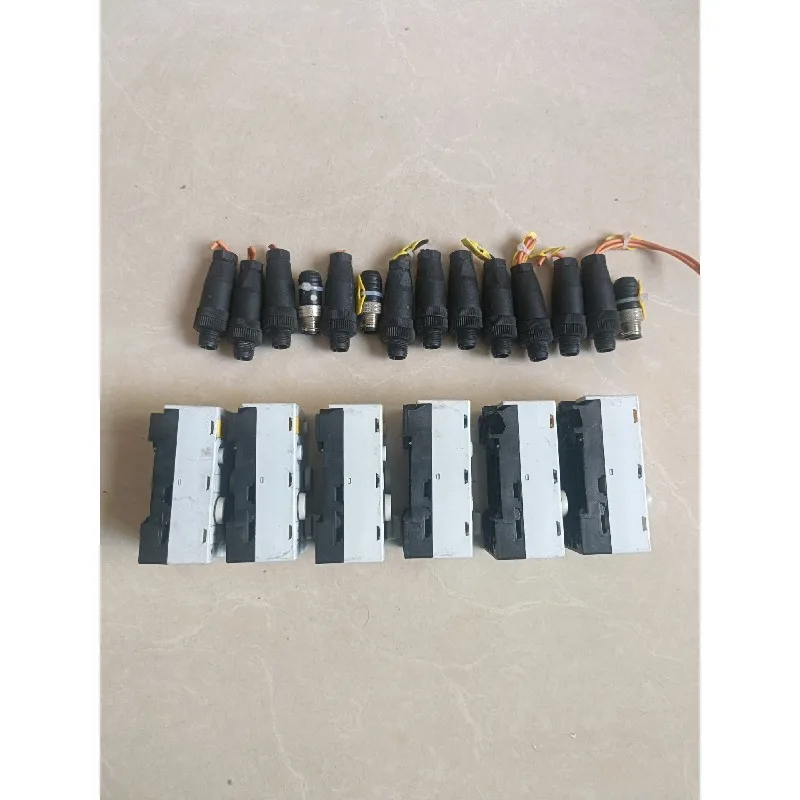 3RK1205-0BQ00-0AA3 & 3RK2200-0CQ20-0AA3 Motor Starter Module Used Minor Surface Wear Fully Tested for Industrial Control Systems