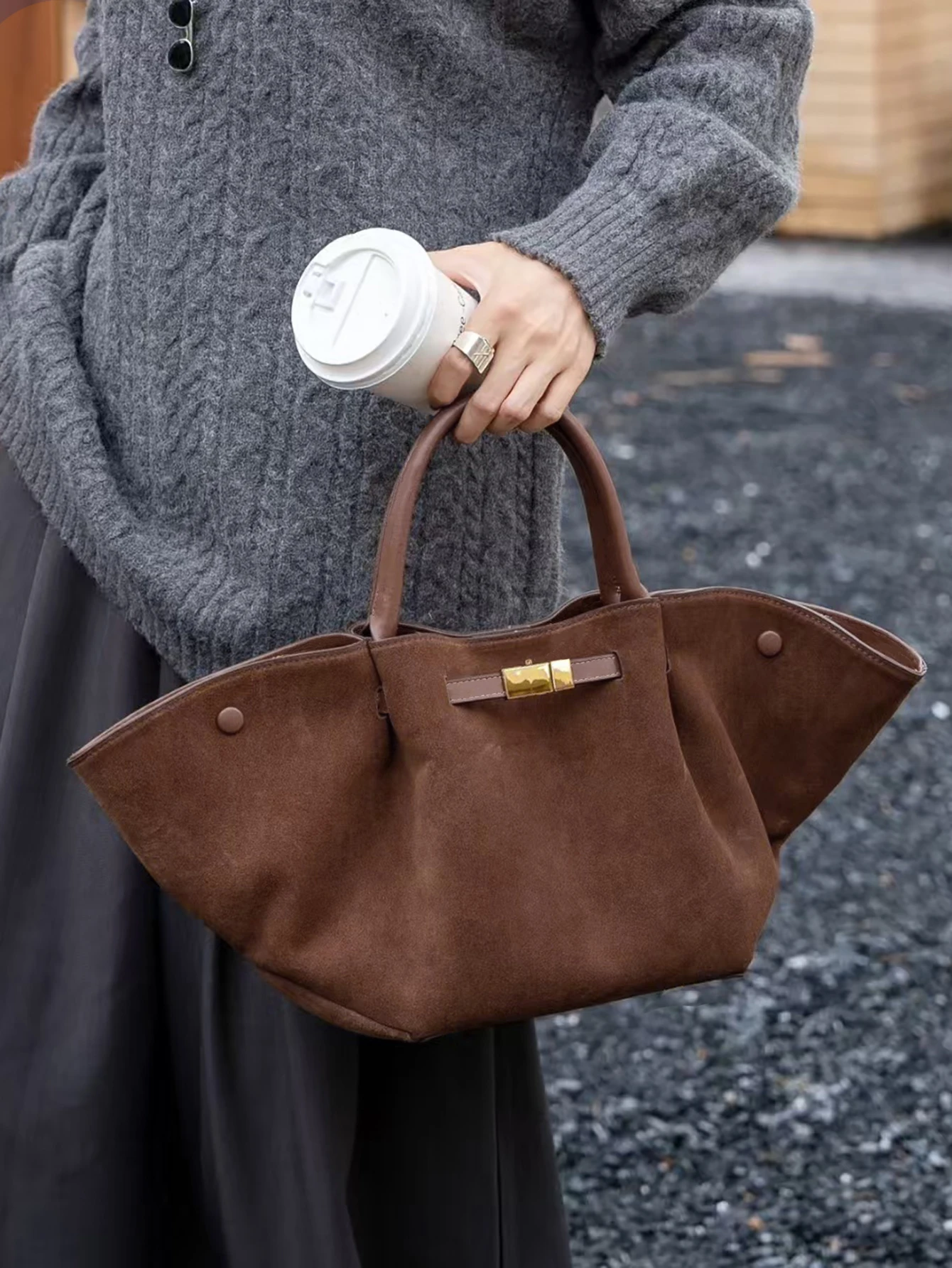 

Women's handbag retro fashion French suede leather tote bag niche design hardware simple large capacity elegant women's bag
