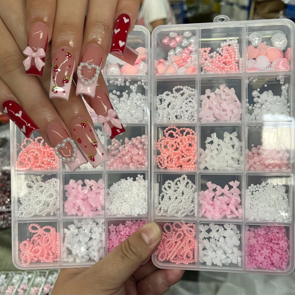 1 caja serie rosa y blanco lazo corazón encantos de uñas 3D decoraciones de arte acrílico perla flor de 5 pétalos accesorios de manicura* 3