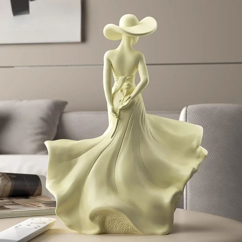 Cream Style Figure Art Ornaments High End Sculptures Home Decor Accessories
