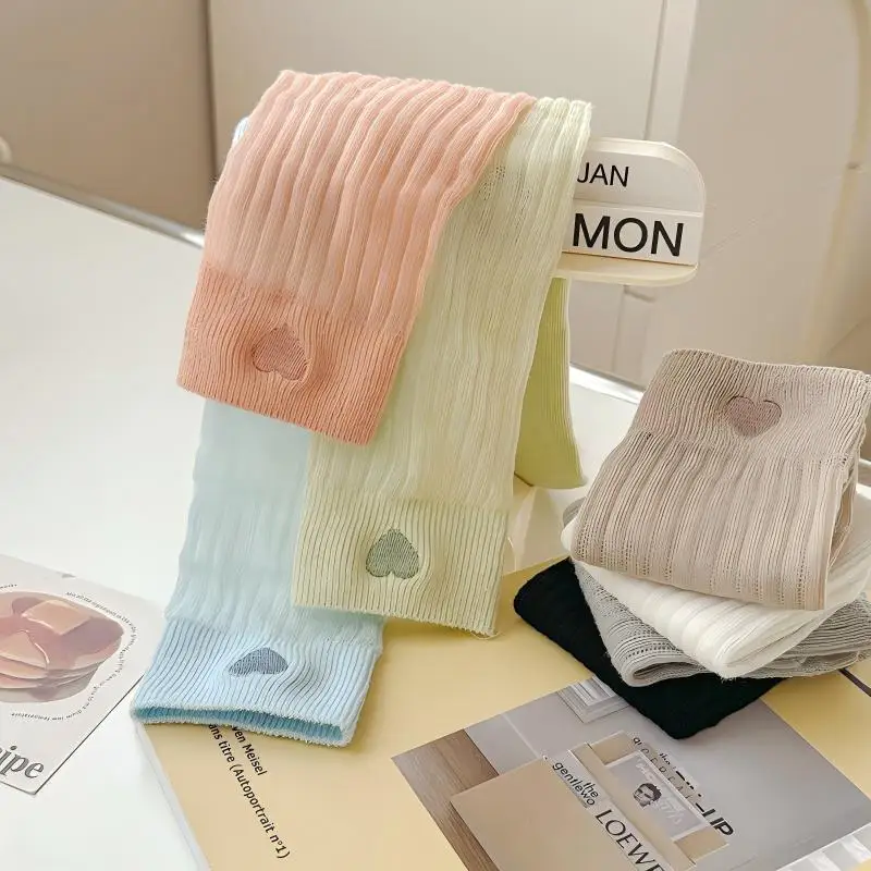 2 PCS Purcoral Women Heart Embroidery Ribbed Slouch Socks Solid Color Stackable Mid Calf Socks Ladies Casual Cotton Crew Socks