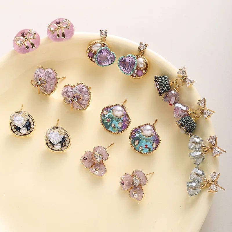 

Fashion Exquisite Earrings Female Niche Design High Sense Earrings Female Korean Fashion Medieval Style Jewelry Elegant Sweet