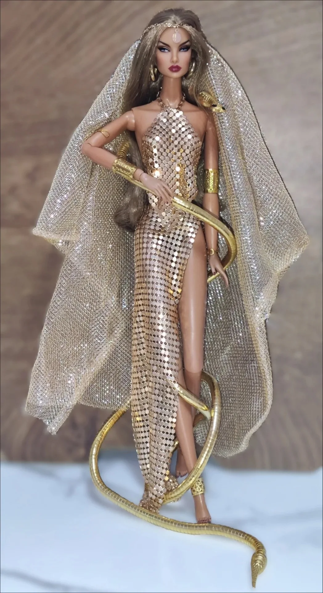 

Оригинальный дизайн: жилет в стиле Клеопатры + металлическая полуюбка + аксессуар в виде змеи + набор браслетов на руку для куклы-супермодели 1/6 Babi, одежда для косплея.