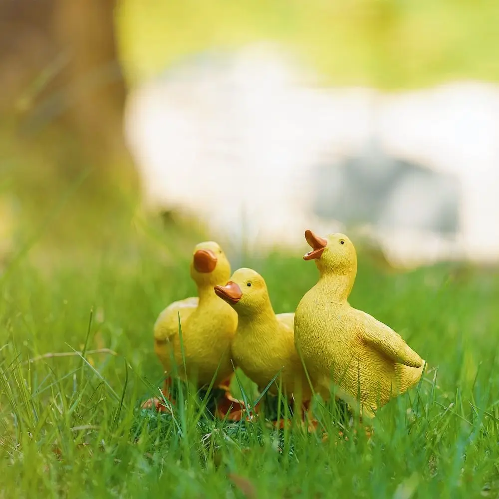 

Creative Resin Three Ducks Statue Decorative Cute Ducks Sculpture Cartoon Animal Miniatures Figurine Home