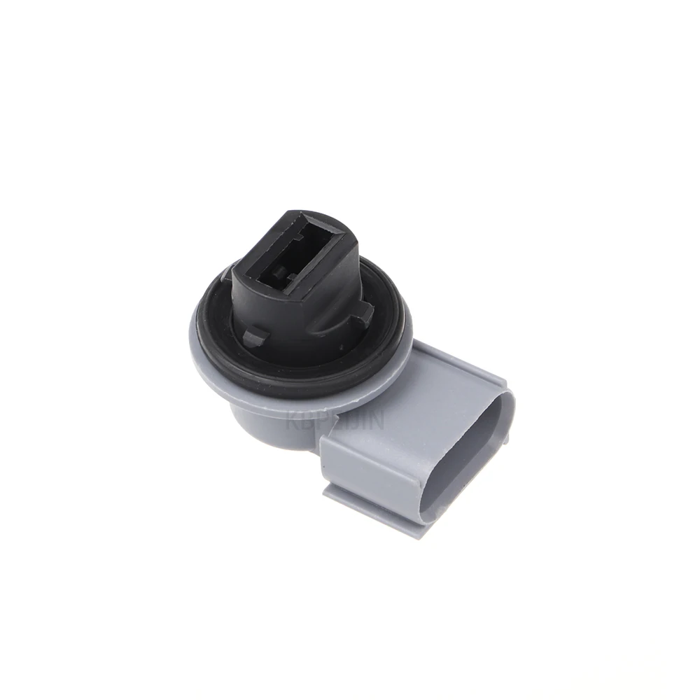 1x For Chevrolet Equinox Ford Escape Dodge Journey T20 7440 Bulb Holder Car Light Socket Accessories