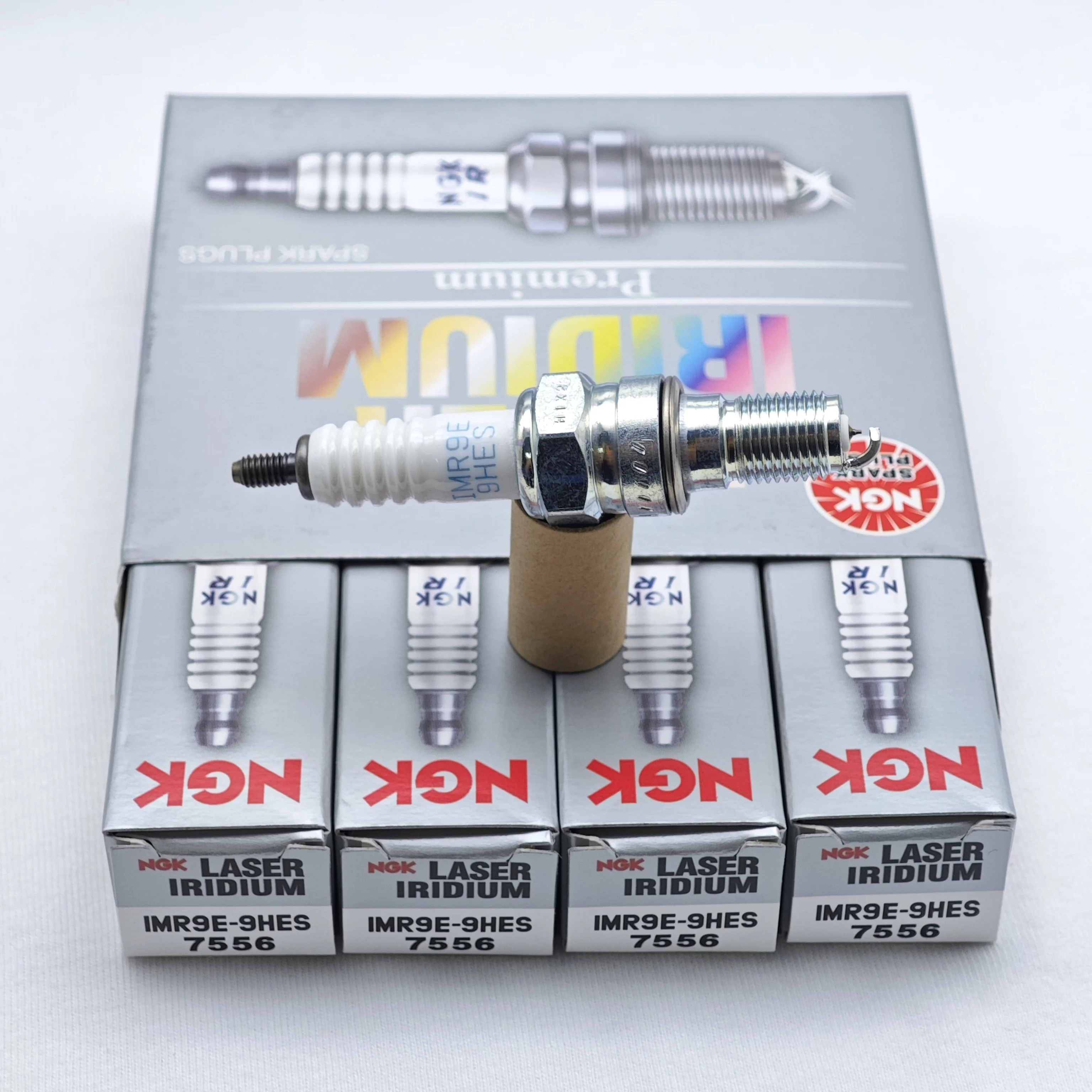 

4pcs Original Iridium Platinum NGK Spark Plug IMR9E-9HES 7556 Suitable For CB1000 VFR1200 etc