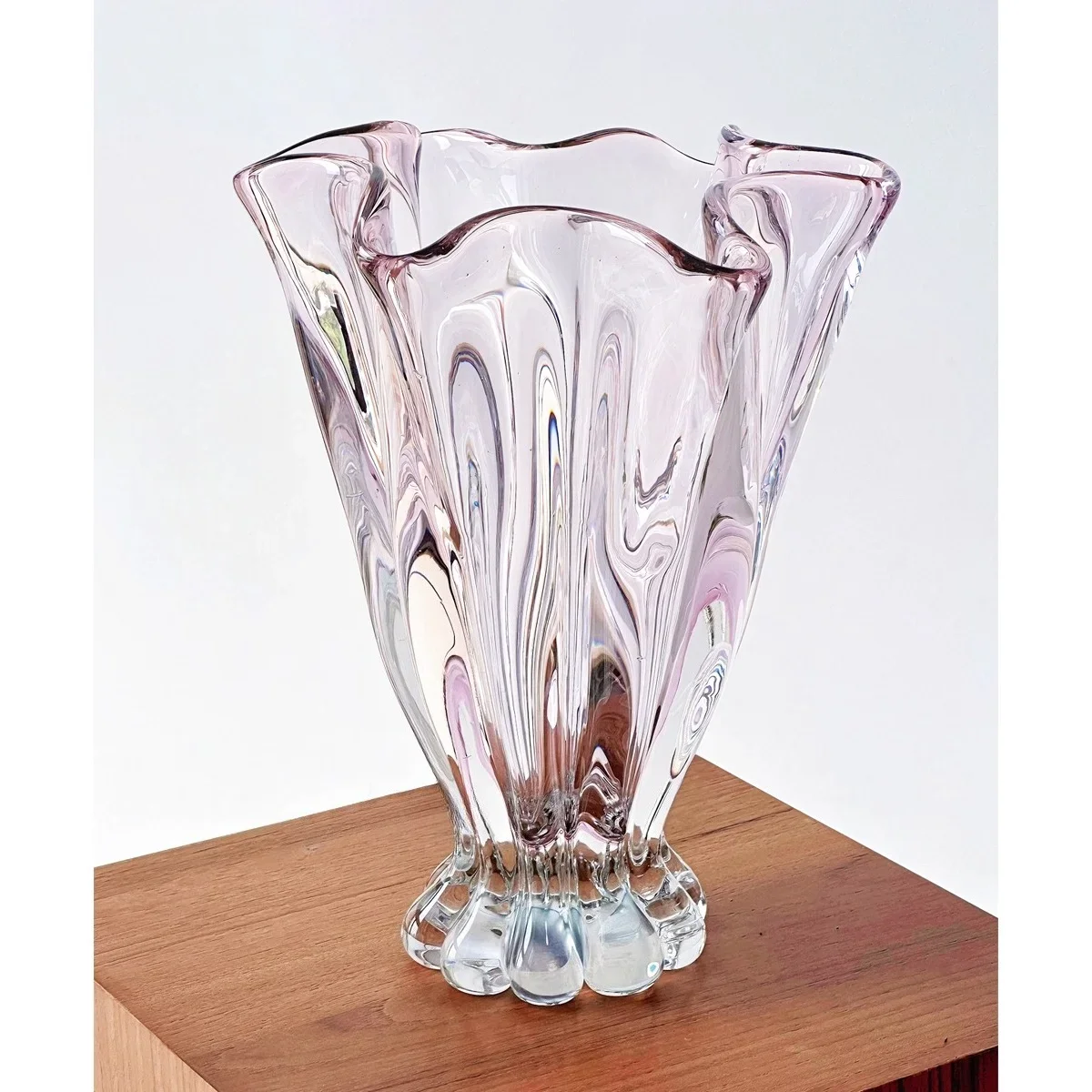 Beautiful Heavy Industry Glazed Crystal Tall Vase Guest Restaurant Water Flowers Rose Glass Flower Ware Housewarming Gifts