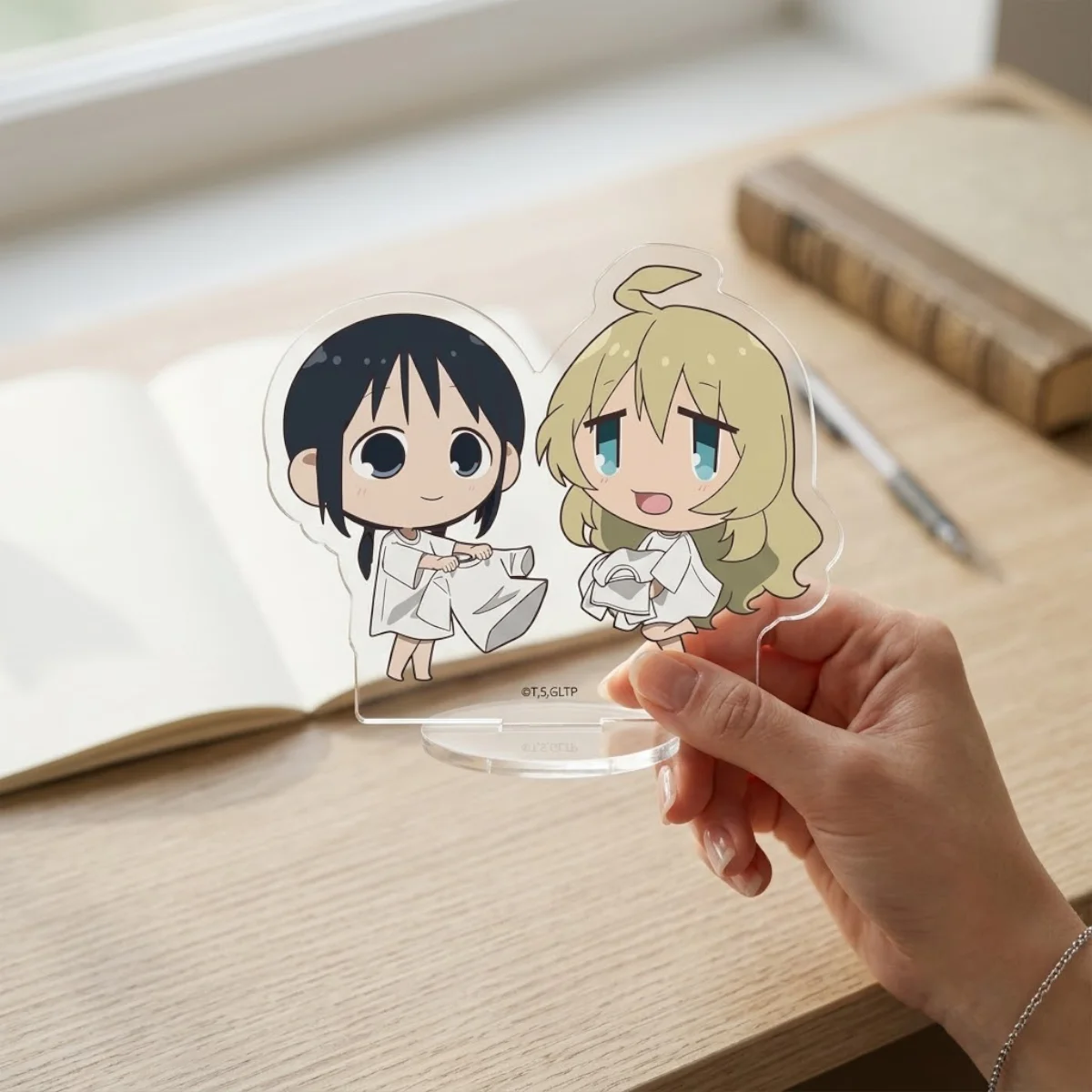 Anime Girls' Last Tour 10cm Acrylic Stand, Surprise Gift, GL Character, Study Desk Decor Holiday Exchange Gift keychain