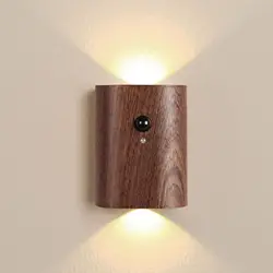 Sensore di movimento in legno luce notturna USB ricaricabile LED lampada da parete a induzione magnetica camera da letto corridoio luce per scale decorazioni per la casa