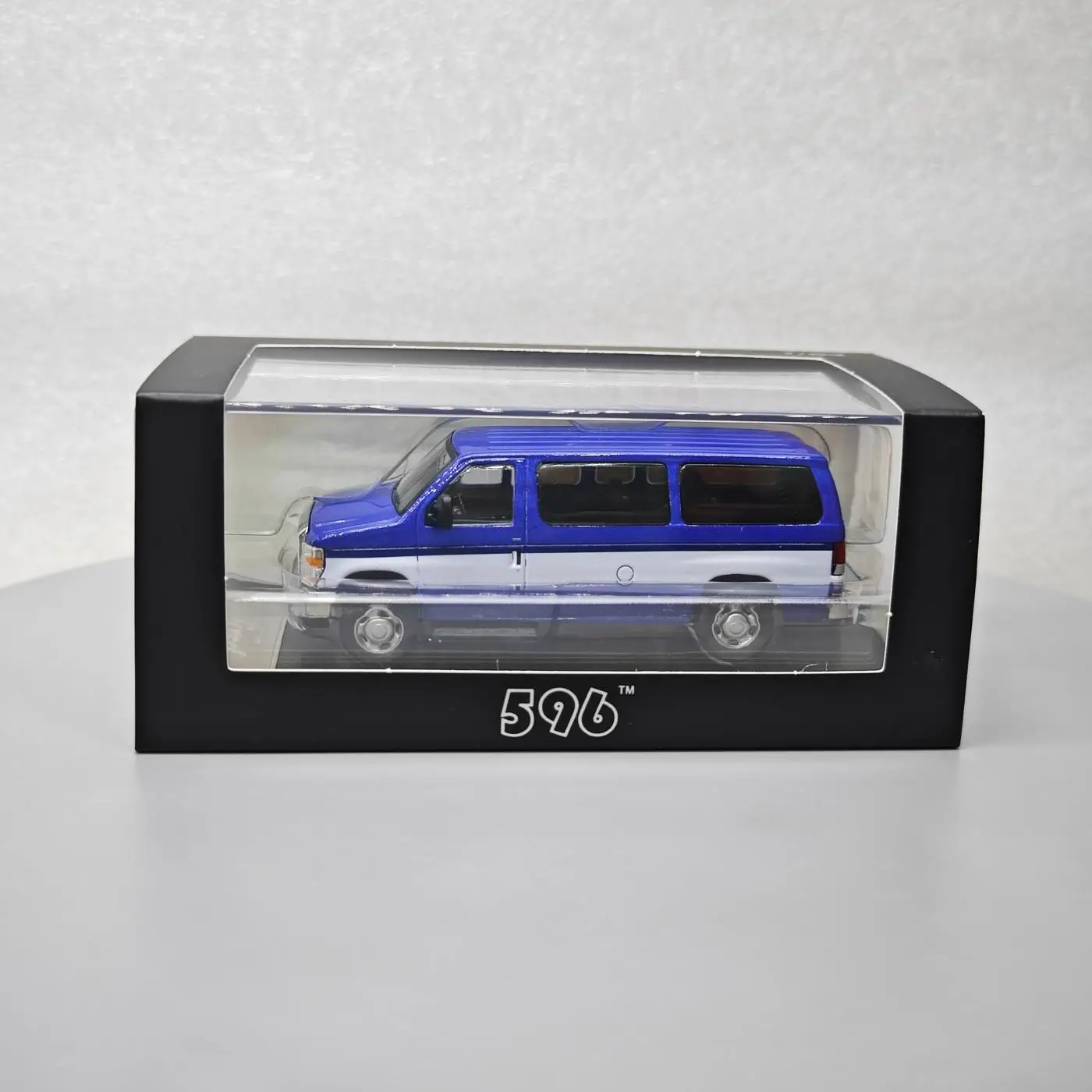 

596 1:64 Ford E350 Van (rear door openable) Blue Toy Car Model Simulation Sound Light Collection Kids Gift