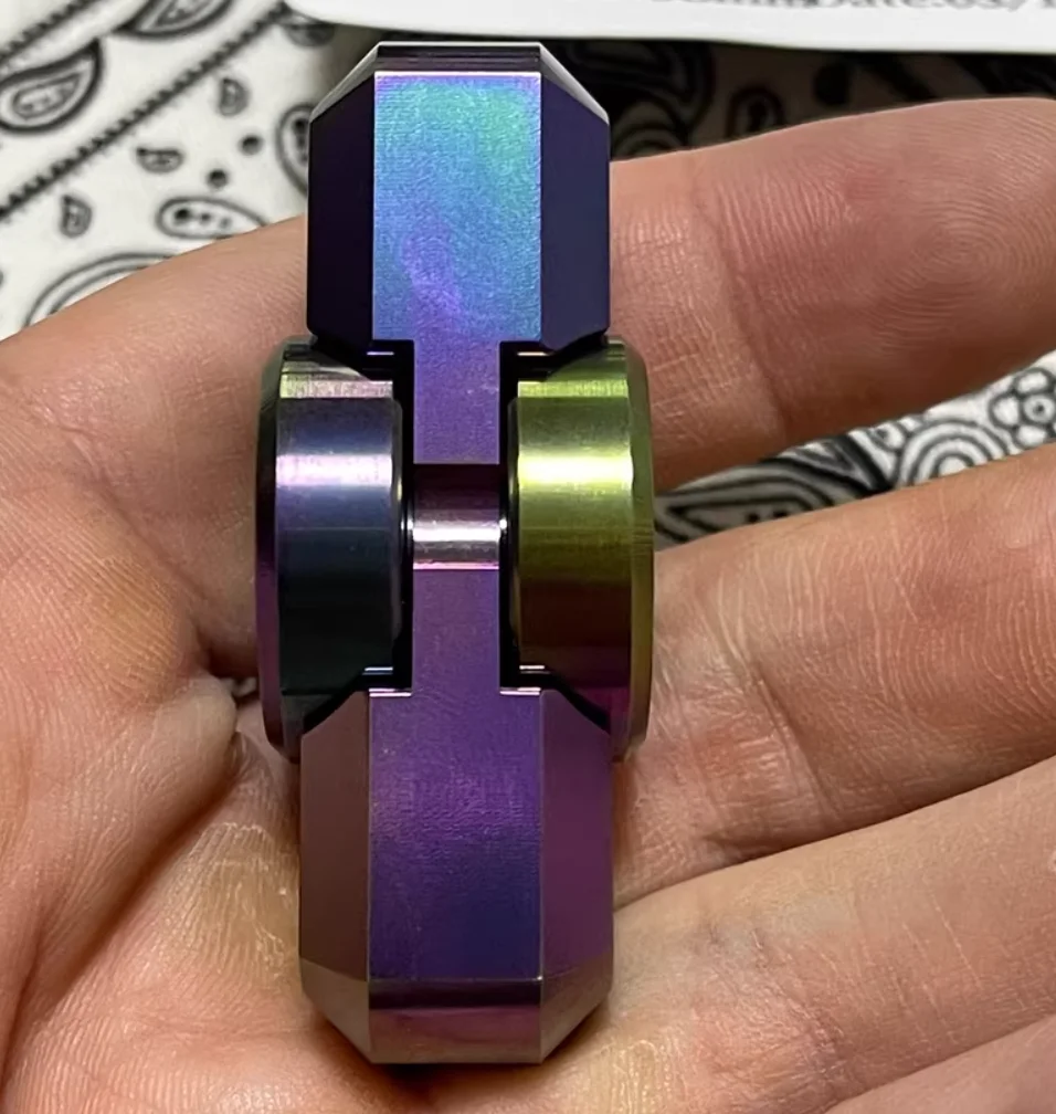 Used EDC NJT nebu2.0xl wu rainbow Fingertip gyroscope Decompression toys