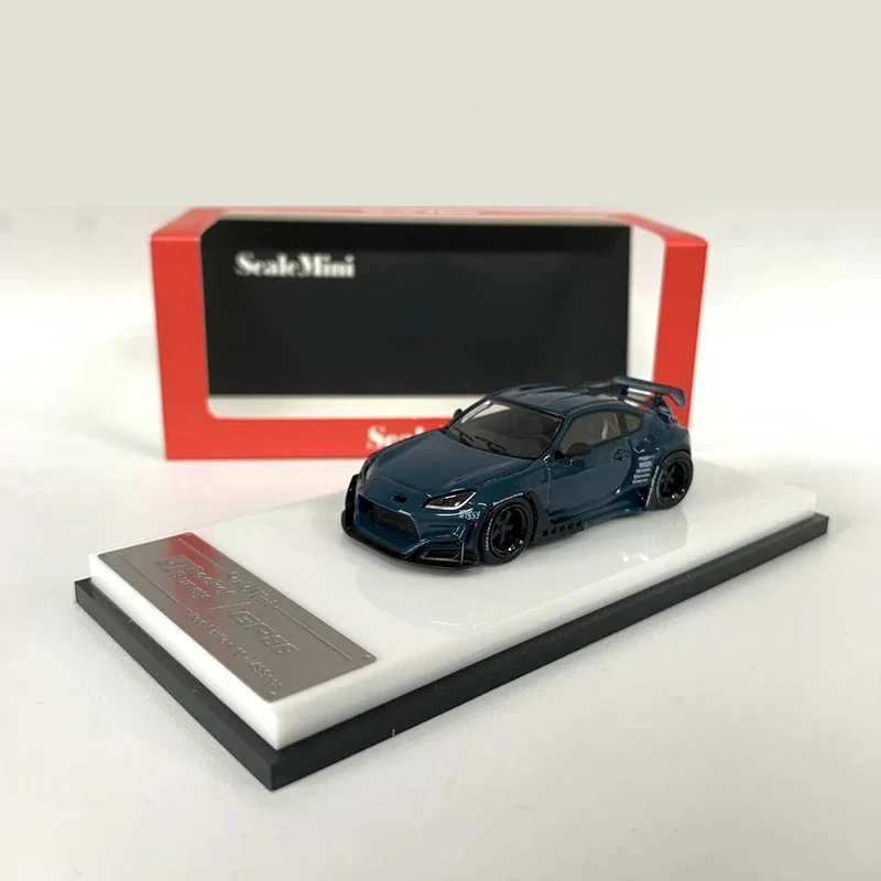 

ScaleMini 1:64 Модель автомобиля Pandem Rocket Bunny GR86 Широкий кузовный спортивный автомобиль из смолы - Lake Blue