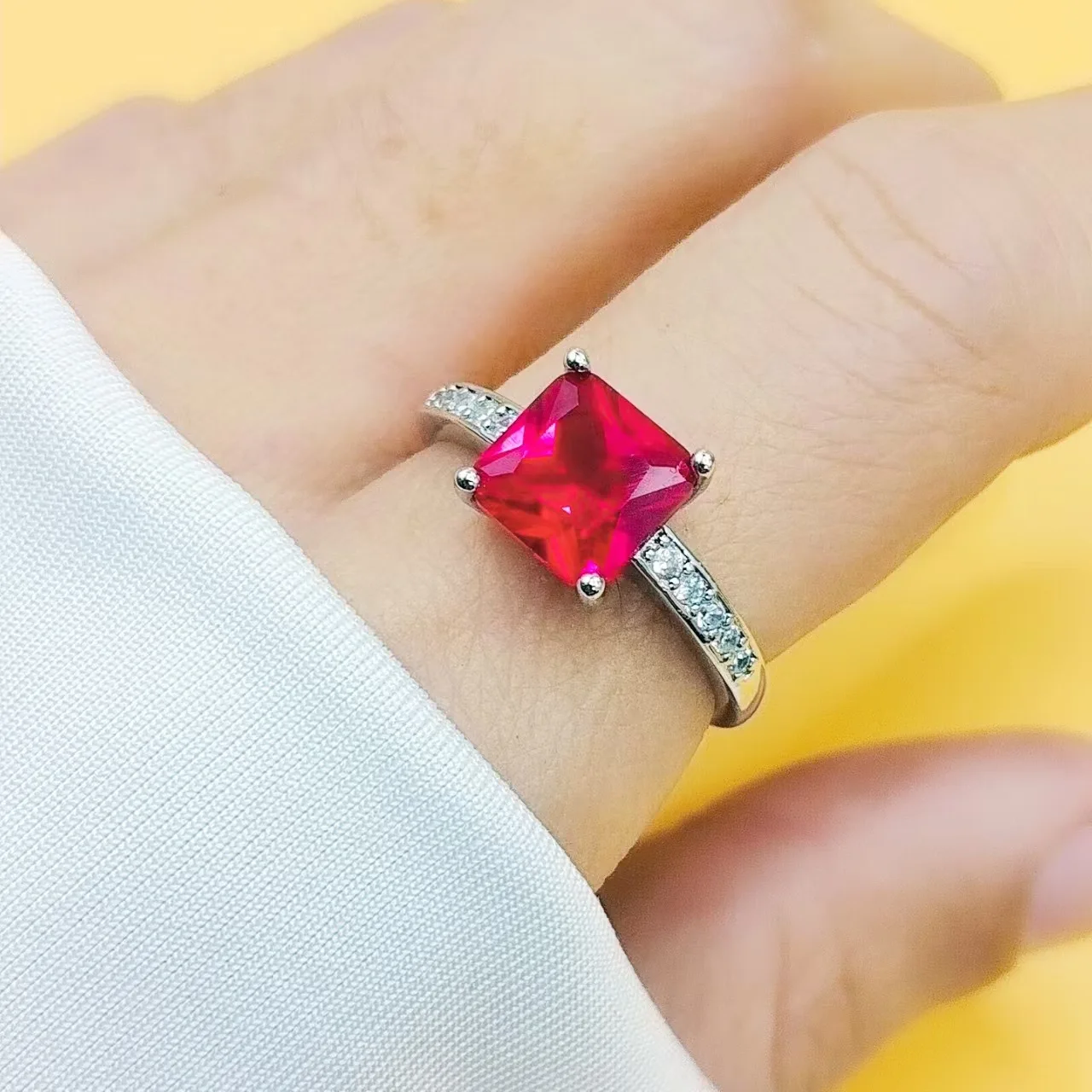 Square 2.2ct Created Red Ruby 925 Sterling Silver Solitaire Engagement Ring for Women Princess Cut Gemstone Wedding Gift