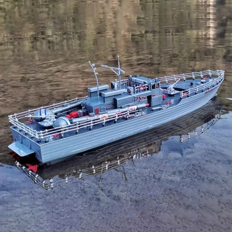 Neues ferngesteuertes Kriegsschiff, großes elektrisches Schnellboot mit Tauchfunktion, Militärspielzeugmodell, wasserdichtes Lade-Torpedoschiff, Geschenke