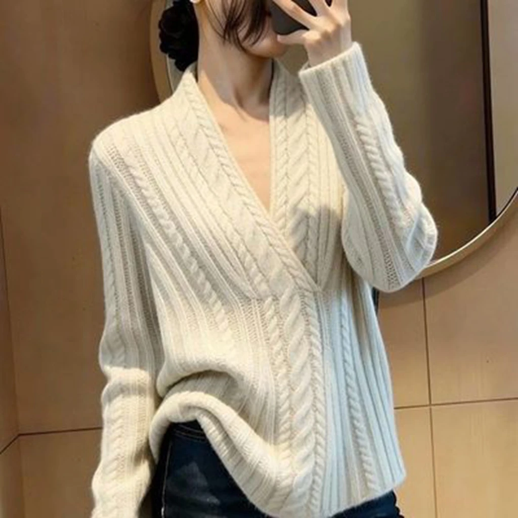 

High End Fashion Temperament V-Neck Knitted Sweater For Women, 2026 Spring New Lazy Style Sweater