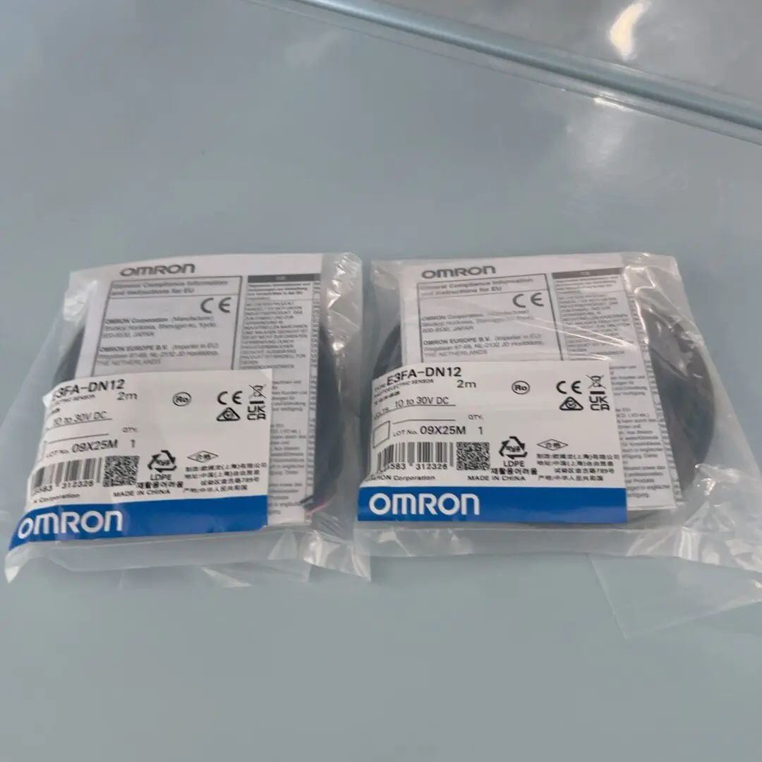 Omron E3FA-DN12 photoelectric sensor, brand new original genuine, 2 meters long,