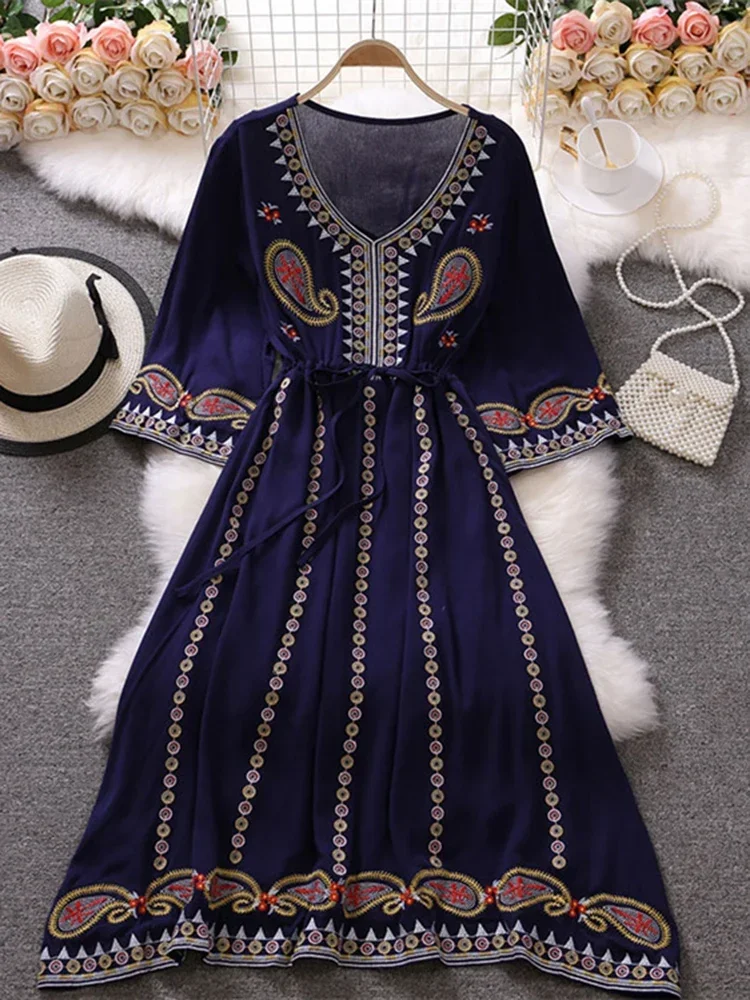 Spring Summer Women Dress Seaside Vacation Beach Bohemian Loose Ethnic Style Temperament Embroidered V-Neck Dress GD795