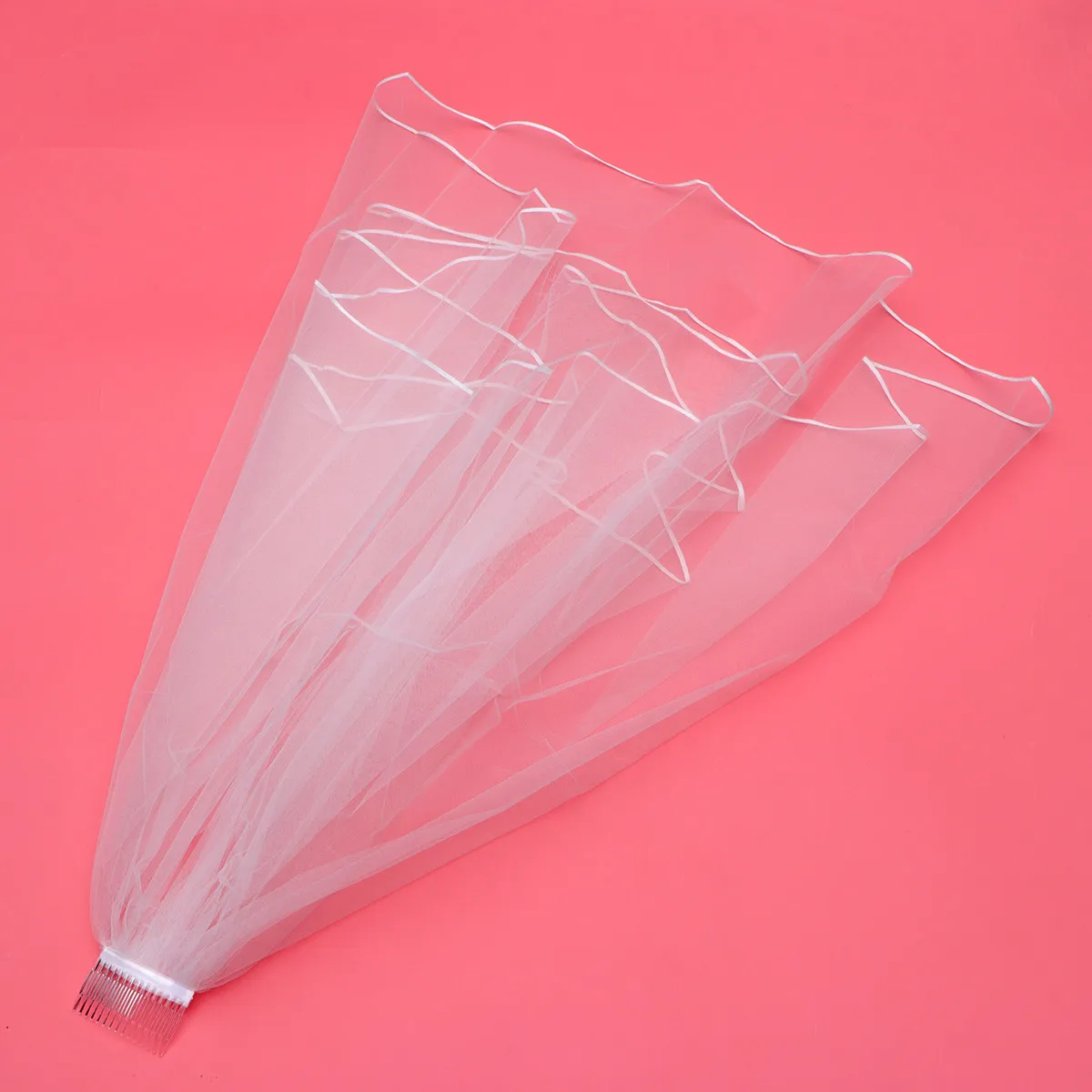 veu-de-noiva-em-tule-duplo-com-fitas-e-apliques-bege-–-leve-duravel-e-seguro-para-festas-e-despedidas-de-solteira