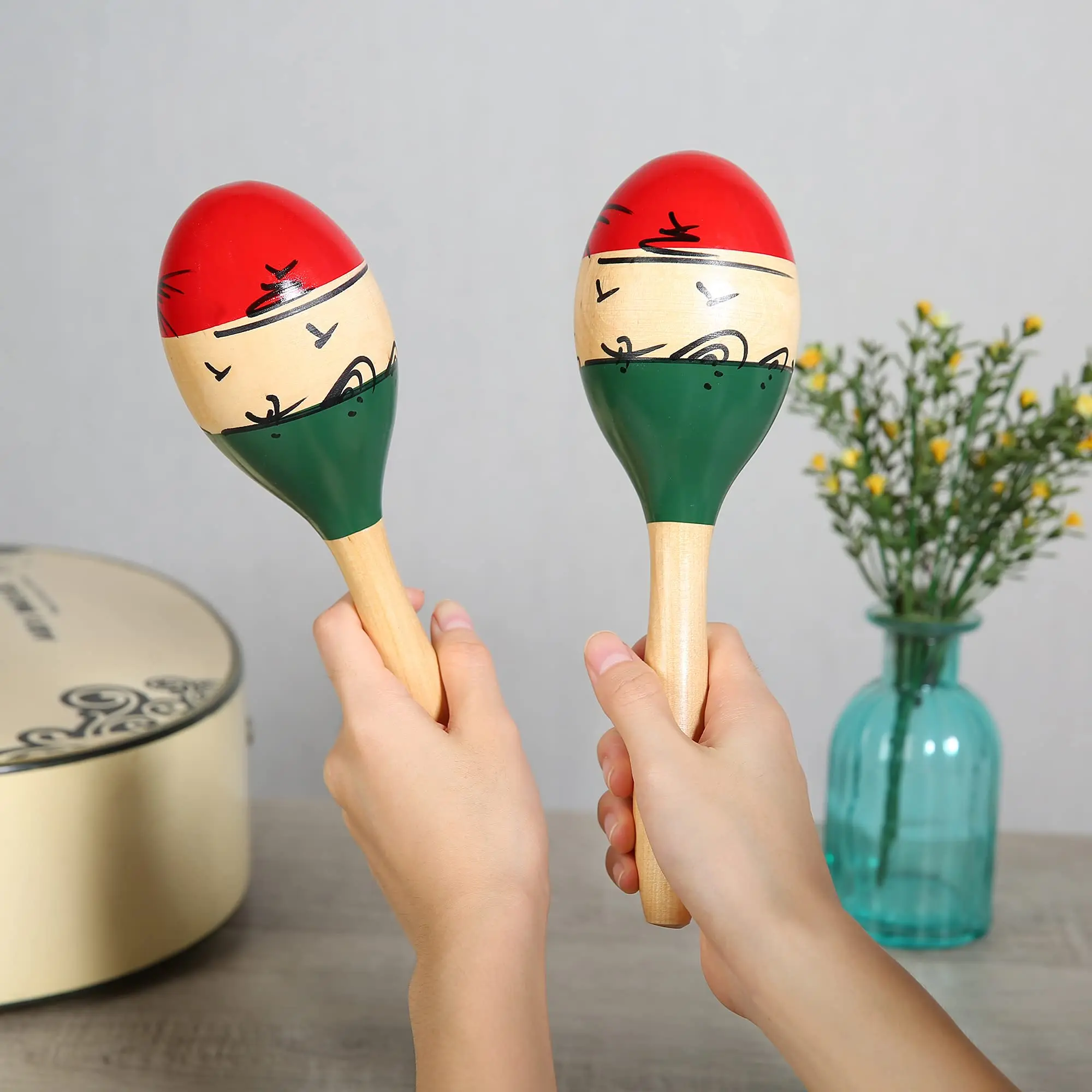 Conjunto de 2 peças de shakers de coco e maracas de madeira, adequado para apresentações e música mexicana, com cores vibrantes