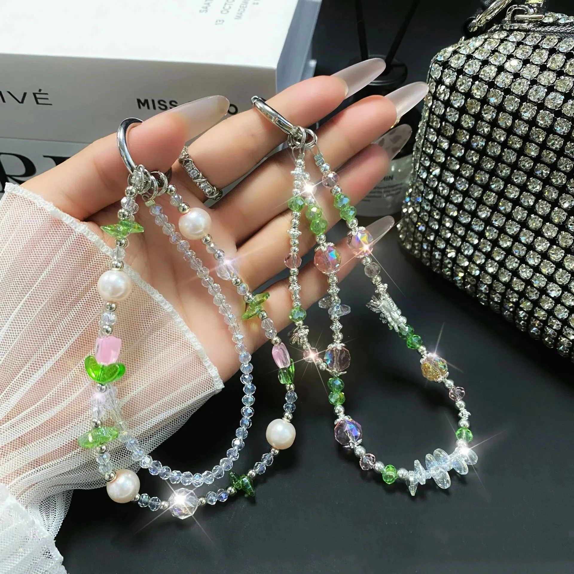 

For 16 Mobile Phone Dazzle Tulip Butterfly Double Chain Crystal 15 Mobile Phone Case Chain Gradient Niche Fashion Lanyard