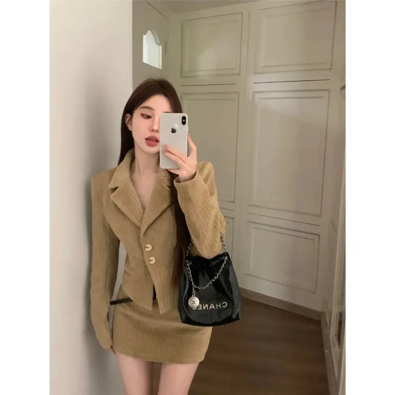 

UNXX Temperament Lapel Coat Skirt 2 Piece Set Woman Long Sleeve Buttons Waist Miniskirt Suit Female Spring Fashion Lady Outfit