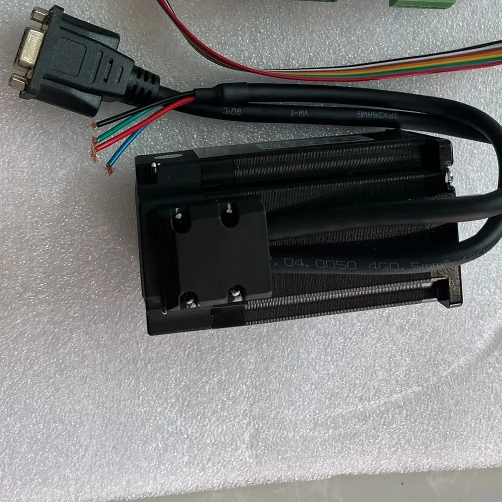 

Nema 17 42 мм 0,3 ~ 0,8 нм Шаговый двигатель с замкнутым контуром для станков с ЧПУ