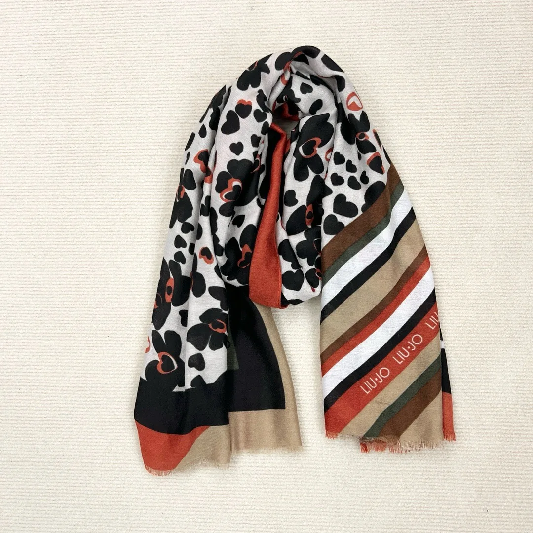 Foreign Trade Italy Original Order Liu Jo Light Luxury Fashion Sunscreen Warm Dual purpose Scarf Long Scarf 70 * 180 Printed 11