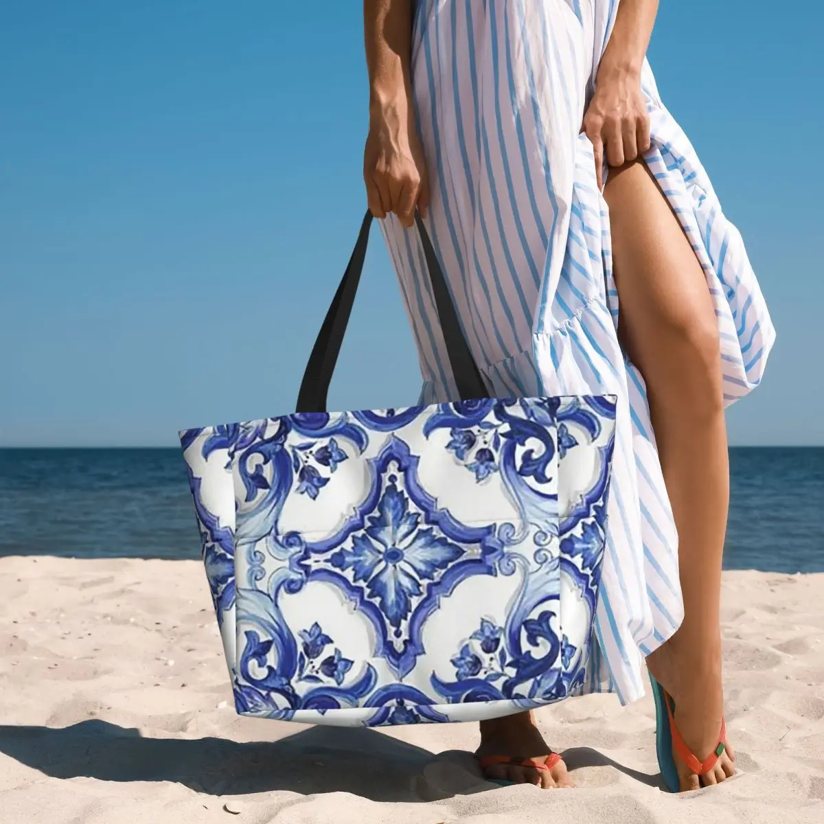 

Blue Ornate Floral Mediterranean Sicilian Tile Beach Tote Bag Sport Gym Yoga Duffle Large Tote Bag Women Travel Bag Fitness bag