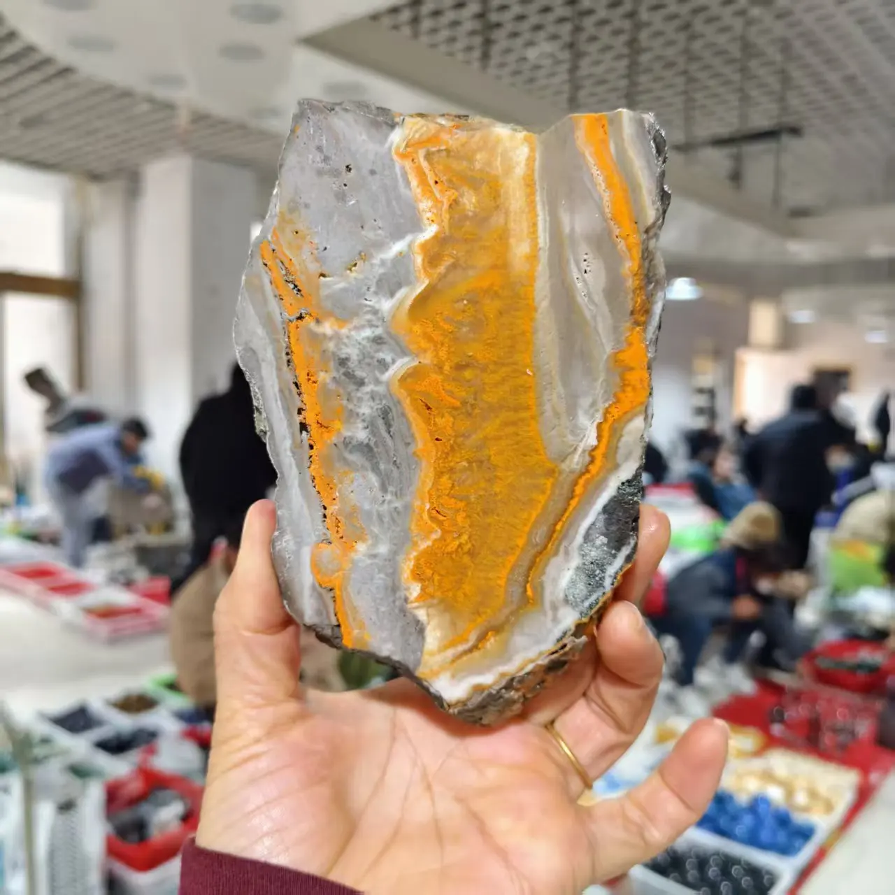 

Натуральный шмель, морской нефрит, необработанный камень, ломтик, кварцевый кристалл, желтые грубые минеральные хлопья, минерал, духовная энергия, исцеление