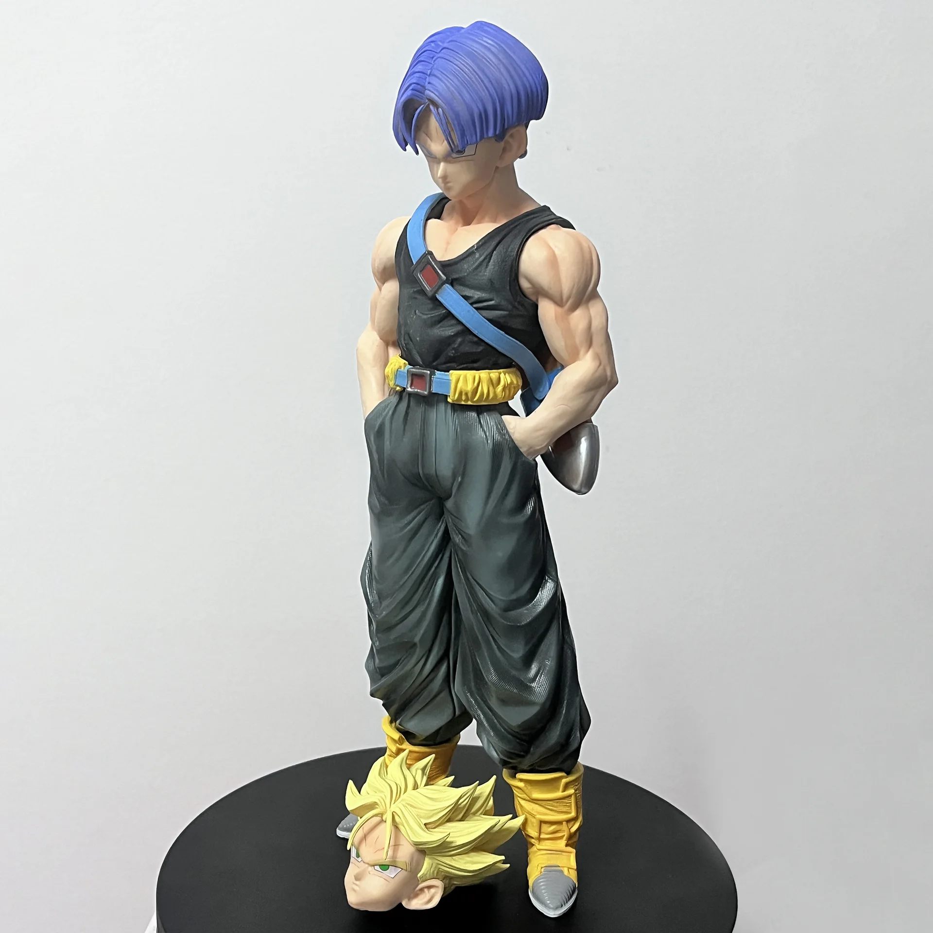 Figurka Anime Dragon Ball Trunks Kuririn Son Goku Super Saiyan Statuetka Model Statuetki PVC Kolekcja Ozdoba Zabawka Prezent