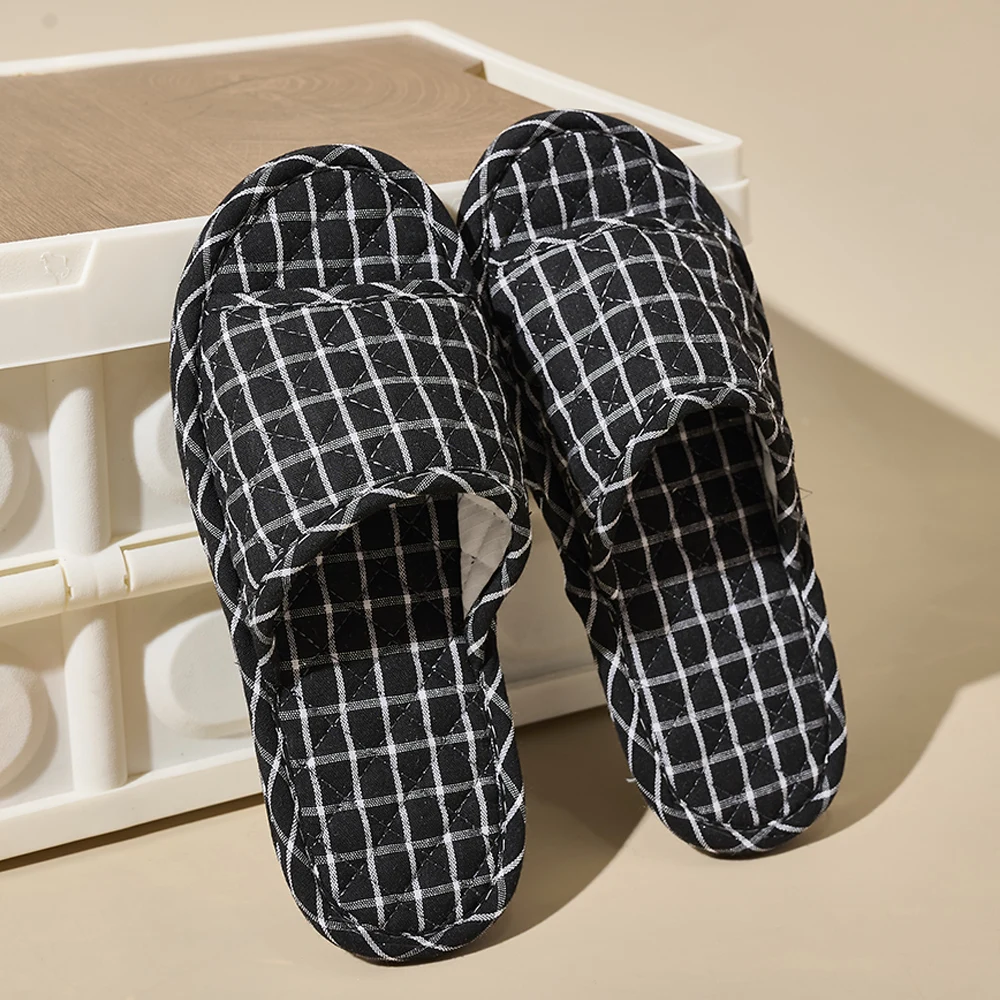 Fashion Men Slippers Lightweight Home Shoes Antislip Soft Fabric Slippers Indoor Home Slippers Plus Size image 3