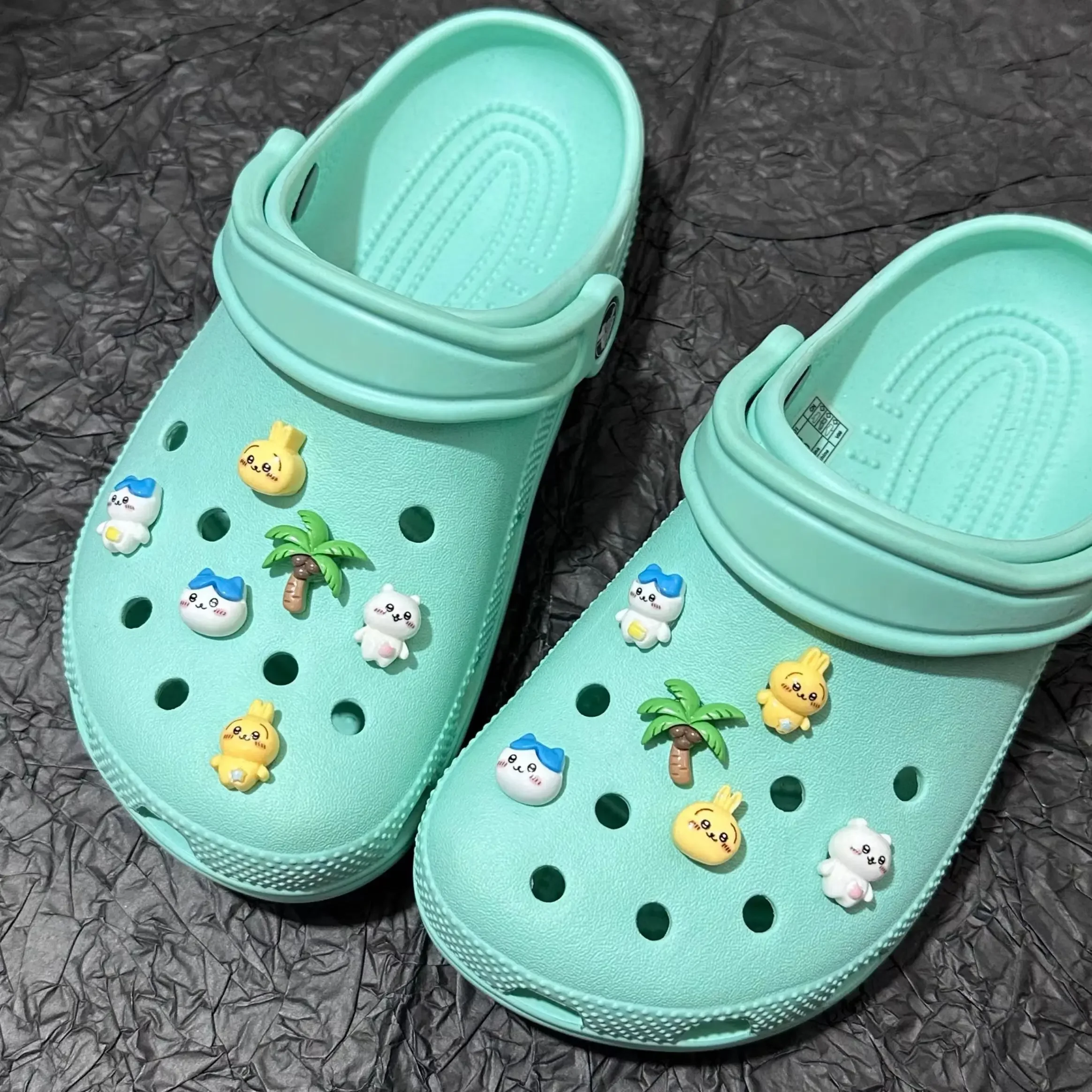 

Cartoon Cute Chiikawa Accessories Hole Three-dimensional Shoe Buckle Diy Hachiware Detachable Decoration Accessories Shoe Flower