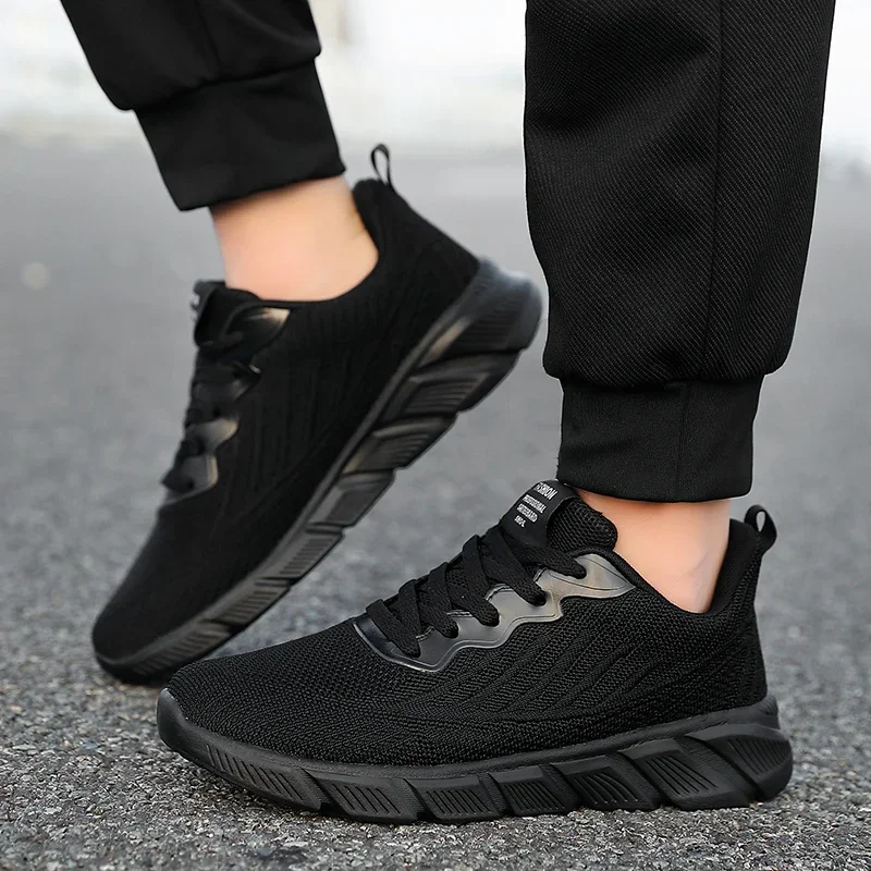 Unisex Four Seasons Breathable Lightweight Running Shoes Women Fly Weaving Flat Mesh Casual Sneakers Men Non-Slip Jogging Shoes