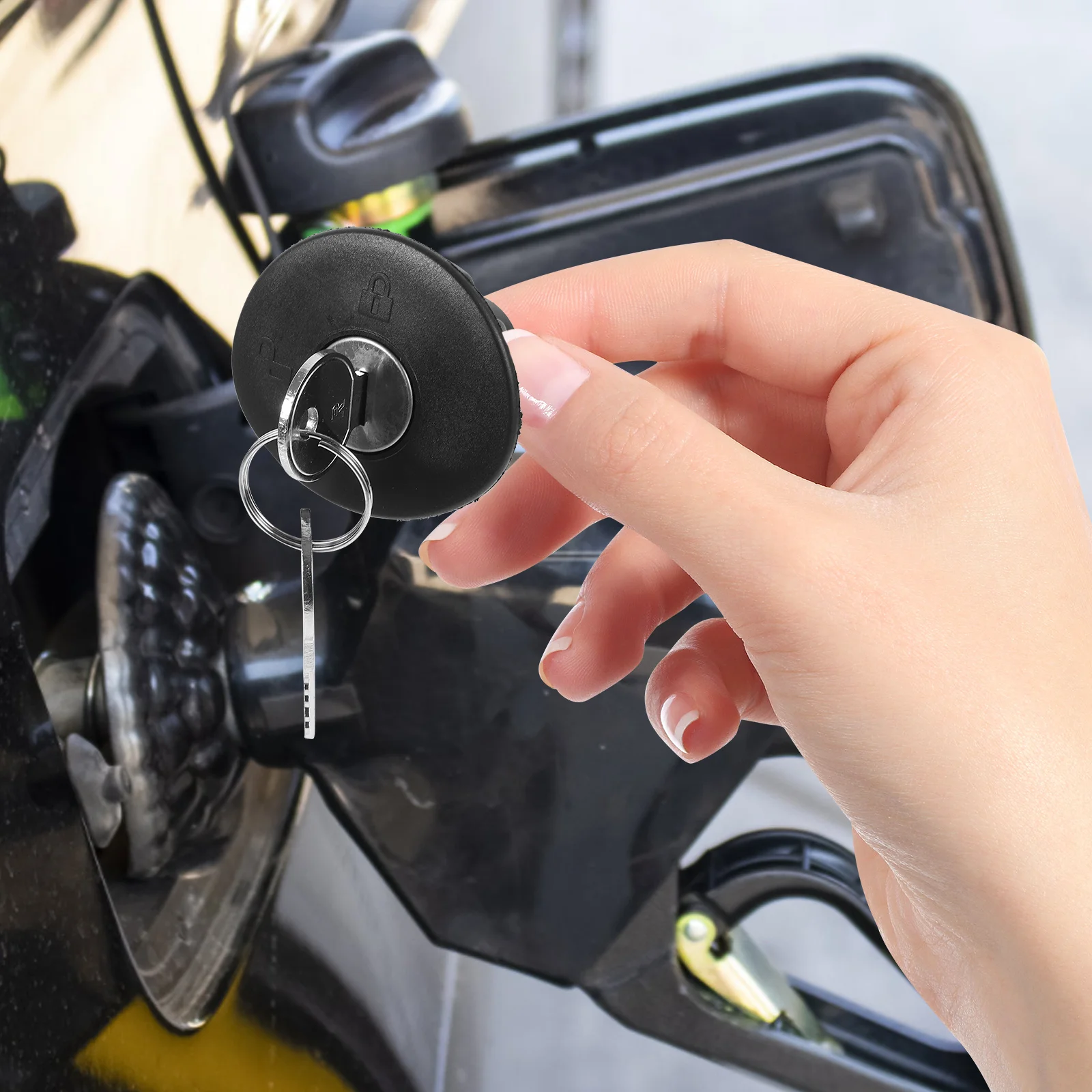 

Vehicle Fuel Tank Sturdy Car Oil Tank Replacement Durable Cover with Key Fuel Cap Holder Car Modified Part