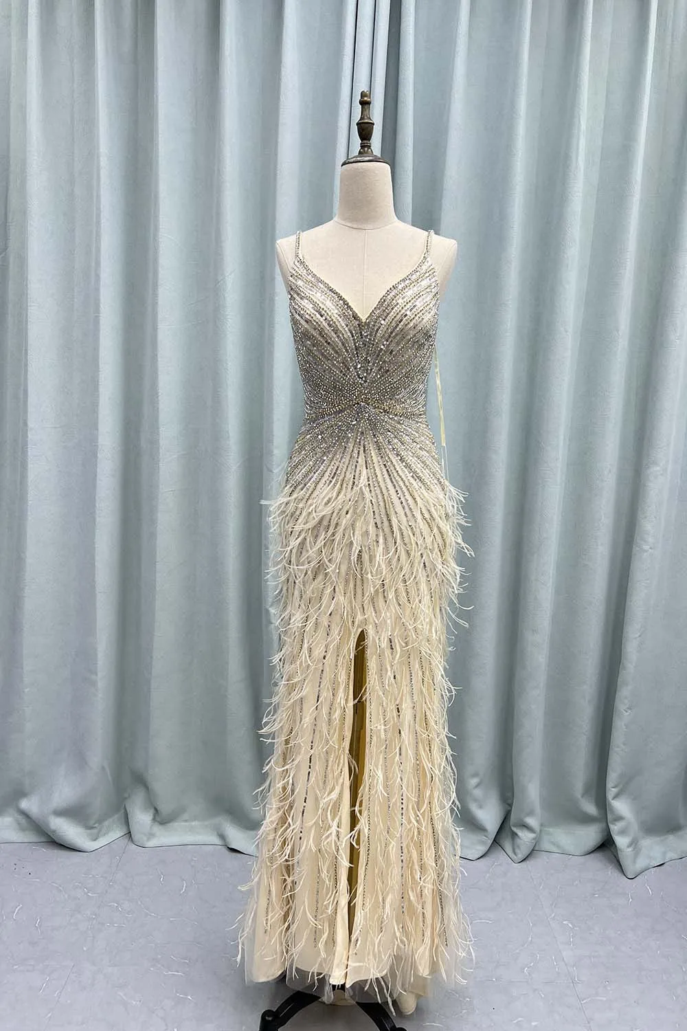 YQLNNE Luxury Blue Feathers Crystals Long Evening Dresses Straps Tulle Beaded Weddding Party Gown Vestidos