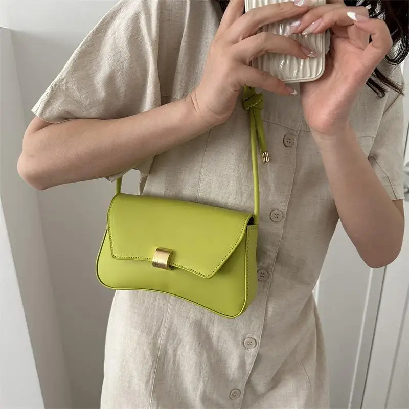 Minimalist Women's Leather Crossbody Bag Small Square Scratch Resistant Shoulder Bag for Commuting Shopping Outdoor