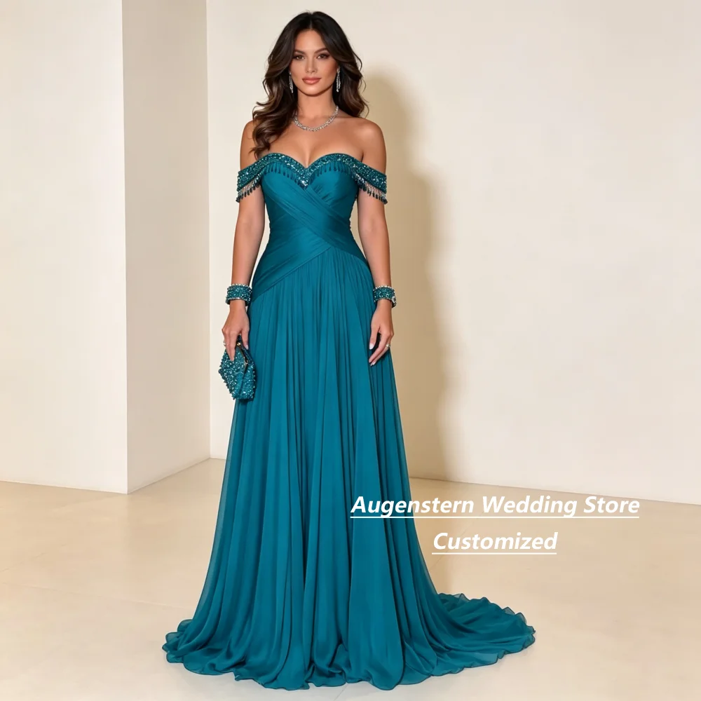 Maßgeschneidertes, schulterfreies, mit Perlen und Quasten verziertes, langes Abendkleid aus Chiffon in A-Linie mit plissiertem, fließendem Rock für Hochzeitsfeier und Abschlussball
