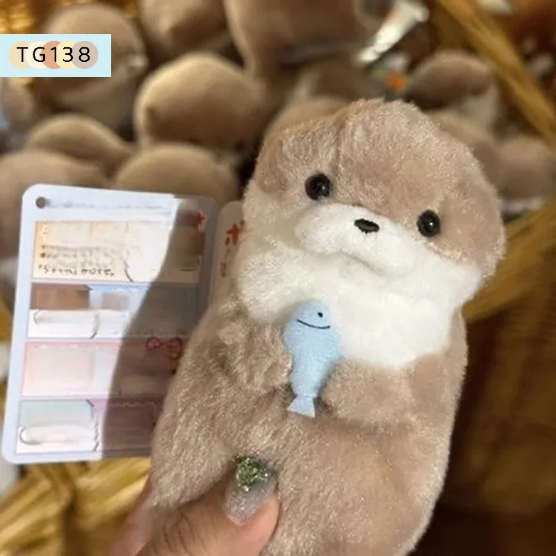 【New】Cartoon Cute Otters Holding Fish Plush Doll With Chain Kawaii Keyrings Hanging Pendant Jewelry School Bag Wallet Charms
