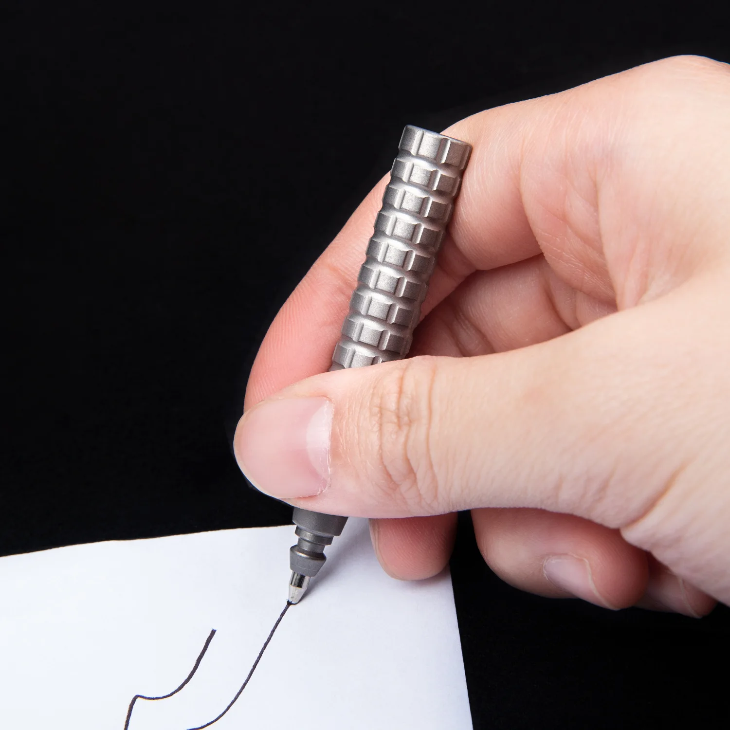 Outdoor Portable EDC Titanium Alloy Mini Pocket Tactical Pen Keychain Tool