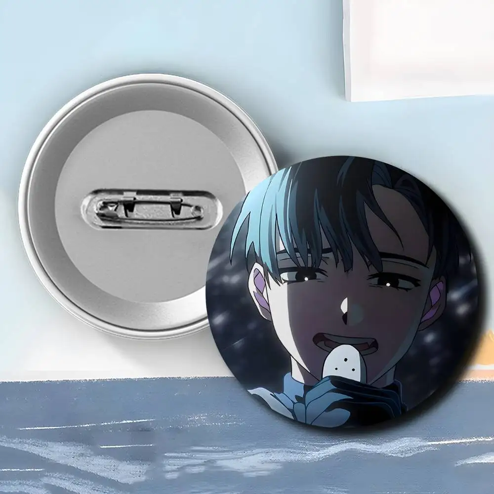 Alien Stage Anime Blechabzeichen 58mm Runde Brosche Ivan Till Mizi Luka Yu Sua Button Pin Rucksack-Deko Fan-Geschenk – Detail 5