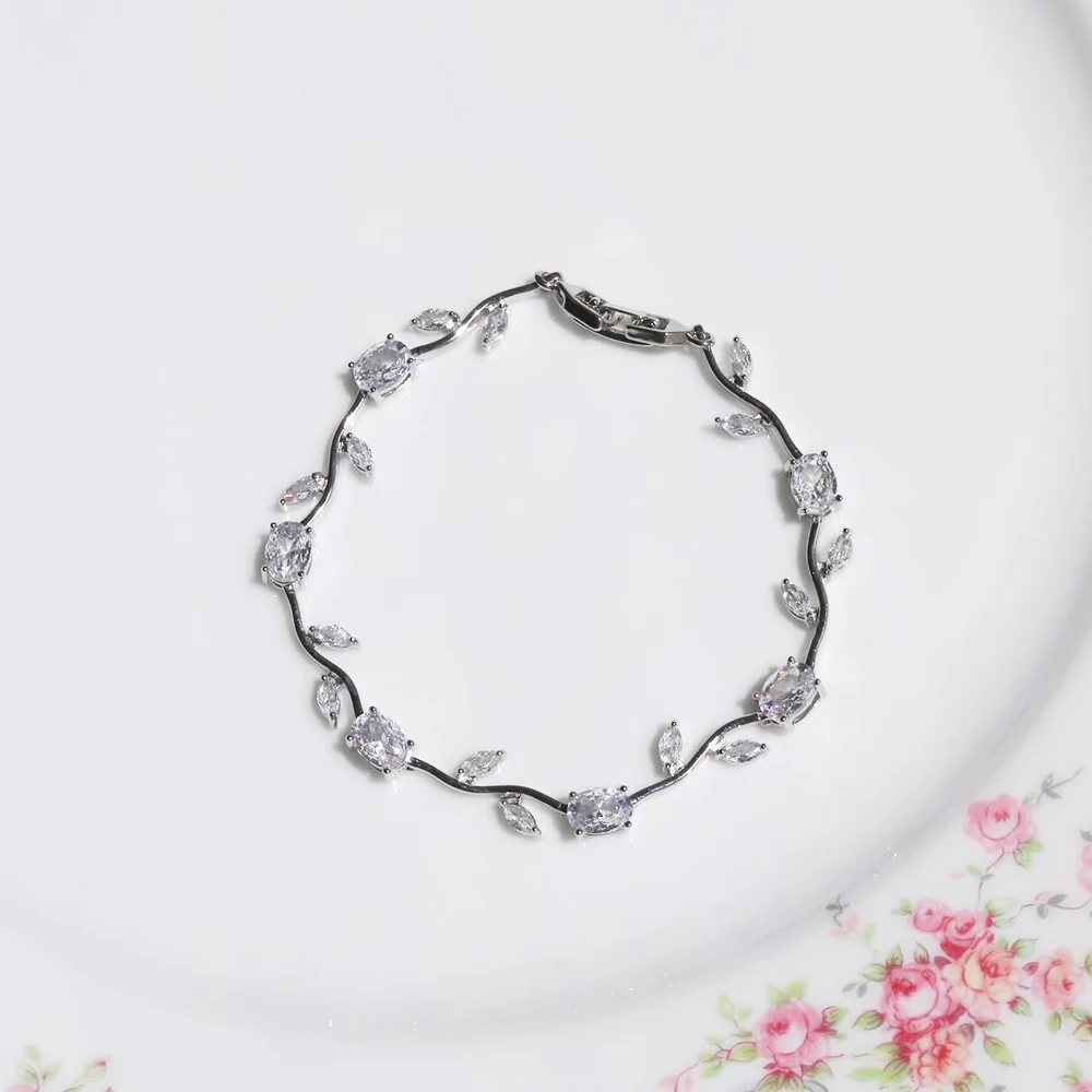 Tulpenrosa Zirkonia-Handgelenkskette mit Rankenblumen, süßes und romantisches Metallarmband für Damen, Schmuck, Hochzeitsgeschenk