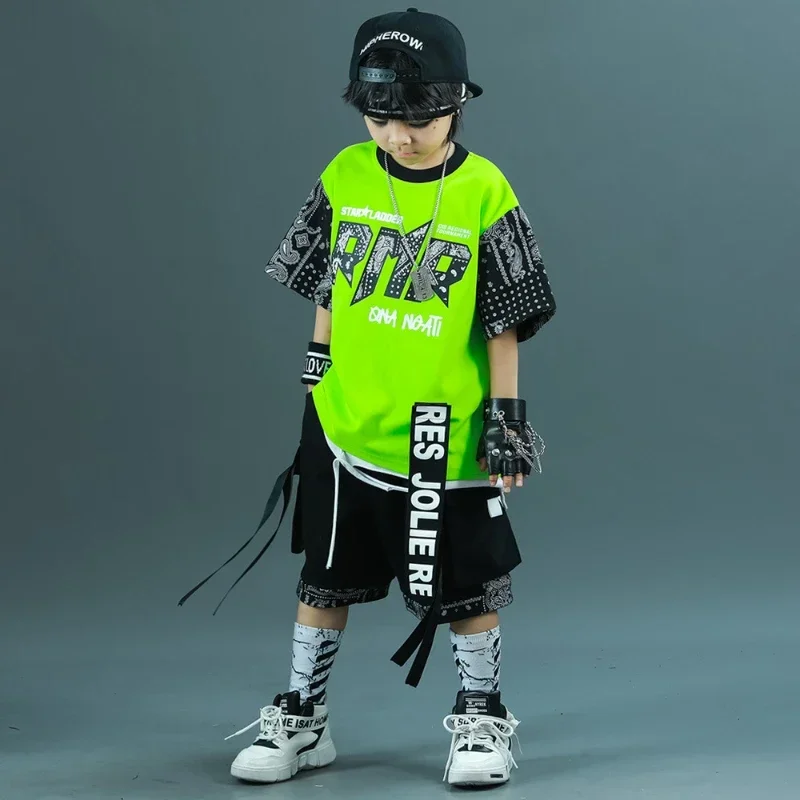 소년 힙합 streetwear 세트 녹색 짧은 소매 티셔츠 블랙 반바지 멋진 스트리트 댄스 의상 그룹 무대 공연 의류