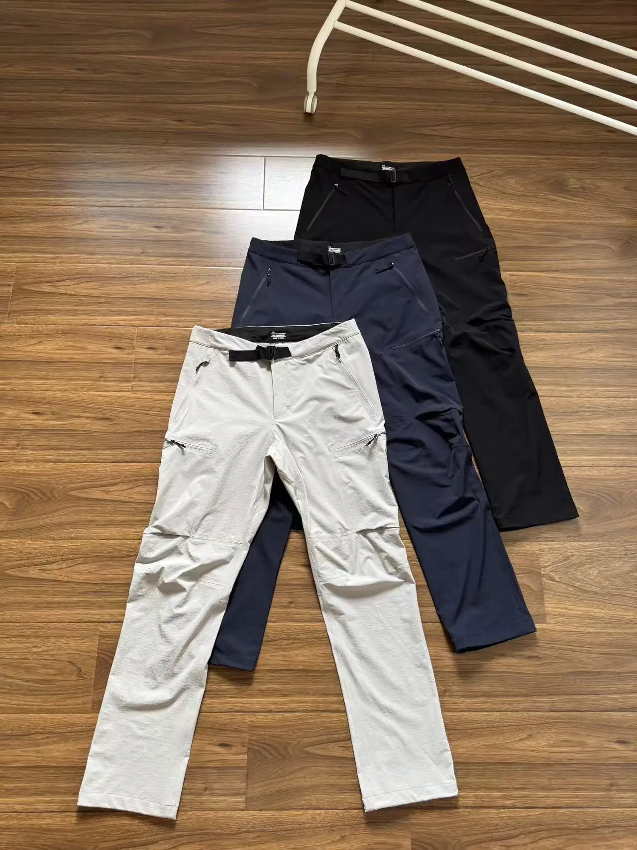 

Водонепроницаемые ветрозащитные легкие брюки Qui Dry Soft ell для походов, уличные повседневные длинные брюки с полным Sed Glue Trail Running