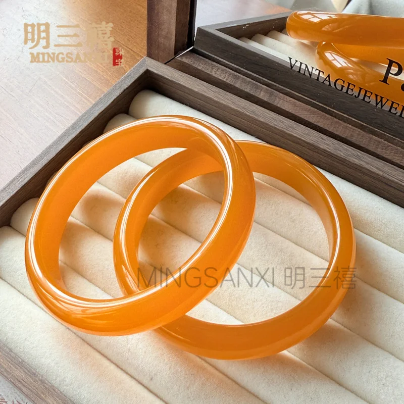 

Wholesale foreign Mongolian material high ice in honey color, sweet orange agate flat bar bracelet in jadeite col