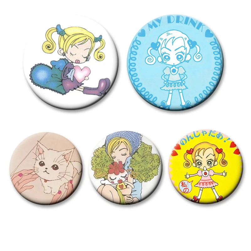 58mm Happy Berry Creative Brooches Gokinjo Monogatari Mikako and Tsutomu Badge Aesthetic Pin Suitable for Bag Denim Jacket Decor