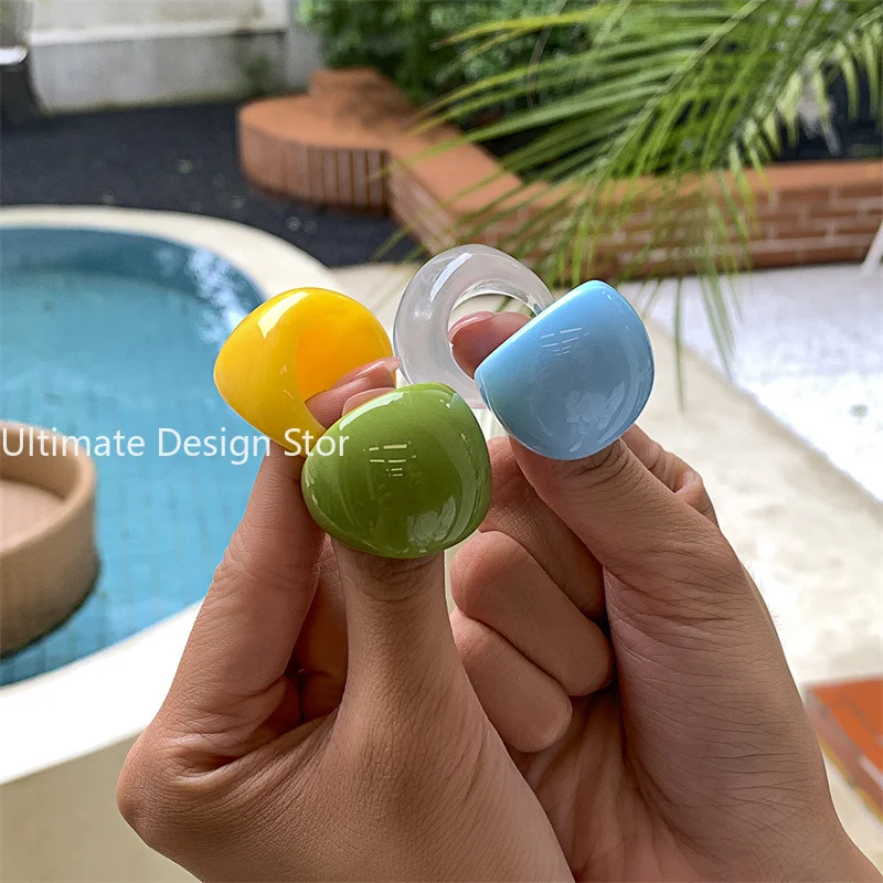 Exaggerated Plain Ring Fashion Trend Candy Color Acrylic Geometric Ring Hand Ornaments Women's Accessories Wholesale 170