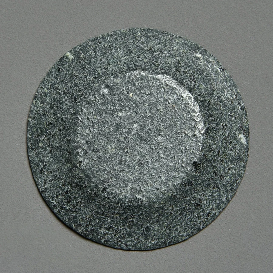 Naturstein-Teetassenuntersetzer Wabi Sabi aus massivem Blaustein, handgeschnitzt, vielseitig einsetzbar, Kung-Fu-Tee-Zubehör, Zen-Öko-Tischdeko – Detail 4